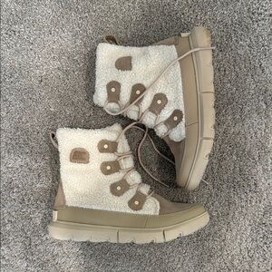 Sorel Tan and Cream Mid-Calf Boots with Toggle Closures